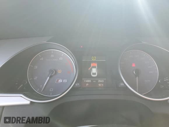 ✅ 2016 Audi S5 Premium Plus • VIN: WAUC4AFR1GA003312 • Lot: 71670545. Listed on Copart with 114,065 mi. Free auction sales archive from the USA and detailed vehicle history report at DreamBid. Image 9.