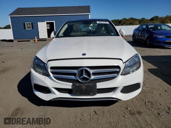 ✅ 2017 Mercedes-Benz C 300 • VIN: 55SWF4KB7HU200822 • Lot: 86276185. Listed on Copart with 79,731 mi. Free auction sales archive from the USA and detailed vehicle history report at DreamBid. Image 5.