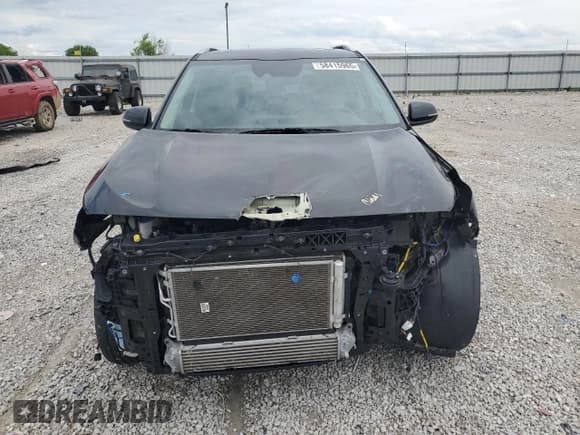 ✅ 2023 Kia Seltos SX • VIN: KNDETCA29P7454618 • Lot: 58415965. Wystawiony na Copart z przebiegiem 23 913 mil. Bezpłatny archiwum sprzedaży aukcyjnych z USA i szczegółowy raport historii pojazdu na DreamBid. Zdjęcie 5.