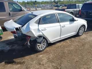 2020 Hyundai Accent SE z VIN 3KPC24A64LE126326, wystawiony jako IAAI lot #43422687 z przebiegiem 54 488 mil mil oraz . Historia ofert i sprzedaży dostępna na DreamBid. Obrazek 4.