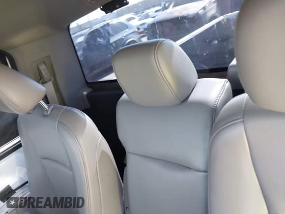 ✅ 2019 Ford F-150 XL • VIN: 1FTMF1E57KKC99990 • Lot: 42237367. Listed on IAAI with 140,527 mi. Free auction sales archive from the USA and detailed vehicle history report at DreamBid. Image 8.