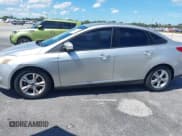 ✅ 2014 Ford Focus SE • VIN: 1FADP3F28EL274811 • Lot: 43014720. Wystawiony na IAAI z przebiegiem 99 857 mil. Bezpłatny archiwum sprzedaży aukcyjnych z USA i szczegółowy raport historii pojazdu na DreamBid. Zdjęcie 6.