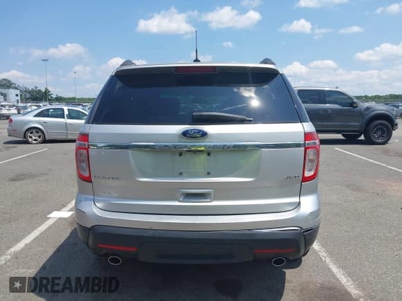 ✅ 2011 Ford Explorer Limited • VIN: 1FMHK8F88BGA17076 • Лот: 42556750. Опубликован ранее на IAAI с пробегом 144 755 миль. Бесплатный доступ к архиву аукционных продаж из США и подробный отчёт об истории автомобиля на DreamBid. Изображение 17.