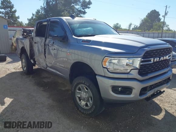 ✅ 2024 Ram 2500 Big Horn • VIN: 3C6UR5DL5RG406977 • Lot: 43422124. Listed on IAAI with 11,387 mi. Free auction sales archive from the USA and detailed vehicle history report at DreamBid. Image 1.