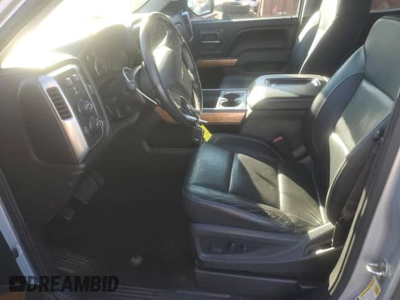 2017 Chevrolet Silverado 1500 LTZ с VIN 1GCVKSEC5HZ210003, выставлен на аукционе Copart как лот 87437885 с пробегом 95 572 миль миль и Списание • Salvage title. История ставок и продаж доступна на DreamBid. Изображение 7.