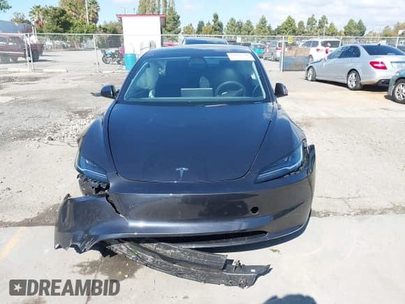 ✅ 2024 Tesla Model 3 • VIN: 5YJ3E1EA1RF740726 • Lot: 43472506. Wystawiony na IAAI z przebiegiem 10 963 mil. Bezpłatny archiwum sprzedaży aukcyjnych z USA i szczegółowy raport historii pojazdu na DreamBid. Zdjęcie 12.