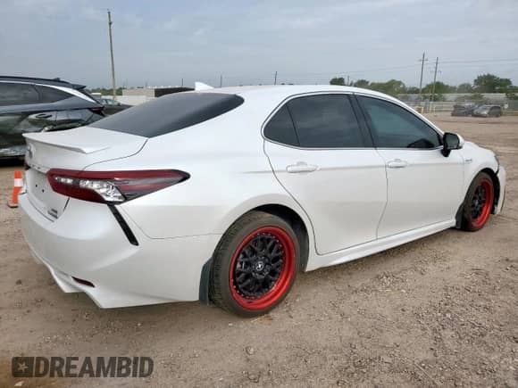 2021 Toyota Camry Hybrid XSE с VIN 4T1K31AK7MU028992, выставлен на аукционе Copart как лот 65379895 с пробегом 62 735 миль миль и Списание • Salvage title. История ставок и продаж доступна на DreamBid. Изображение 3.