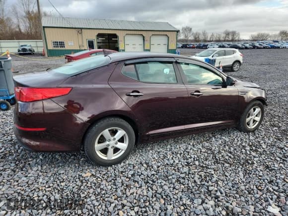 ✅ 2015 Kia Optima LX • VIN: 5XXGM4A76FG472510 • Lot: 93470645. Listed on Copart with 150,421 mi. Free auction sales archive from the USA and detailed vehicle history report at DreamBid. Image 3.