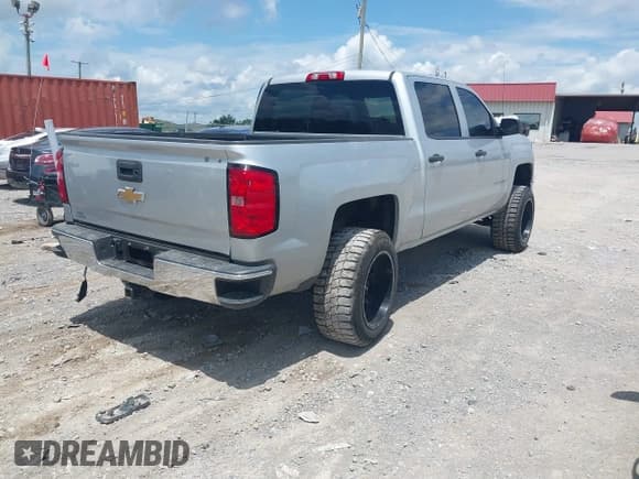 ✅ 2014 Chevrolet Silverado 1500 LT • VIN: 3GCUKREC0EG148543 • Лот: 42687805. Опубликован ранее на IAAI с пробегом 173 334 миль. Бесплатный доступ к архиву аукционных продаж из США и подробный отчёт об истории автомобиля на DreamBid. Изображение 4.