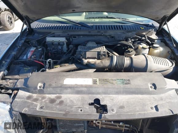 ✅ 2005 Ford Expedition Eddie Bauer • VIN: 1FMPU18545LA31584 • Lot: 42213645. Wystawiony na IAAI z przebiegiem 139 500 mil. Bezpłatny archiwum sprzedaży aukcyjnych z USA i szczegółowy raport historii pojazdu na DreamBid. Zdjęcie 10.