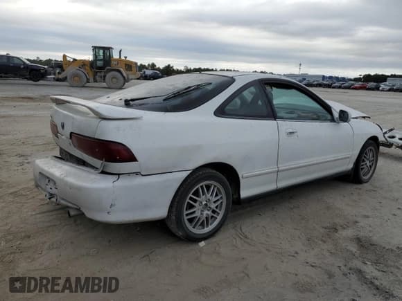 ✅ 2000 Acura Integra LS • VIN: JH4DC4457YS005684 • Lot: 76396734. Wystawiony na Copart z przebiegiem 234 513 mil. Bezpłatny archiwum sprzedaży aukcyjnych z USA i szczegółowy raport historii pojazdu na DreamBid. Zdjęcie 3.