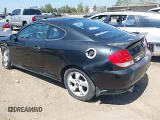 2005 Hyundai Tiburon GS с VIN KMHHM65D25U176369, выставлен на аукционе IAAI как лот 42561563 с пробегом 152 285 миль миль и . История ставок и продаж доступна на DreamBid. Изображение 3.