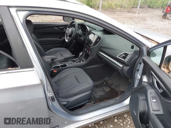 ✅ 2019 Subaru Impreza Limited • VIN: 4S3GTAU61K3730446 • Lot: 42255075. Listed on IAAI with 8,445 mi. Free auction sales archive from the USA and detailed vehicle history report at DreamBid. Image 5.