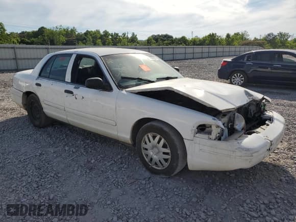 ✅ 2001 Ford Crown Victoria Police Interceptor • VIN: 2FAFP71W21X196551 • Lot: 67838894. Listed on Copart with 79,864 mi. Free auction sales archive from the USA and detailed vehicle history report at DreamBid. Image 4.