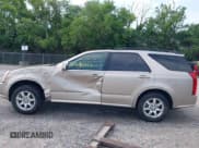 ✅ 2006 Cadillac SRX • VIN: 1GYEE637560168223 • Lot: 42729983. Wystawiony na IAAI z przebiegiem 151 011 mil. Bezpłatny archiwum sprzedaży aukcyjnych z USA i szczegółowy raport historii pojazdu na DreamBid. Zdjęcie 14.