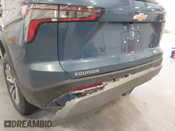 2025 Chevrolet Equinox FWD LT с VIN 3GNAXHEG9SL163764, выставлен на аукционе IAAI как лот 42552908 с пробегом 14 720 миль миль и . История ставок и продаж доступна на DreamBid. Изображение 17.