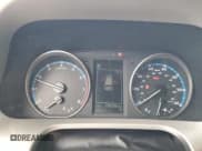 ✅ 2018 Toyota RAV4 XLE • VIN: 2T3RFREV8JW796749 • Лот: 63842025. Опубликован ранее на Copart с пробегом 79 220 миль. Бесплатный доступ к архиву аукционных продаж из США и подробный отчёт об истории автомобиля на DreamBid. Изображение 9.