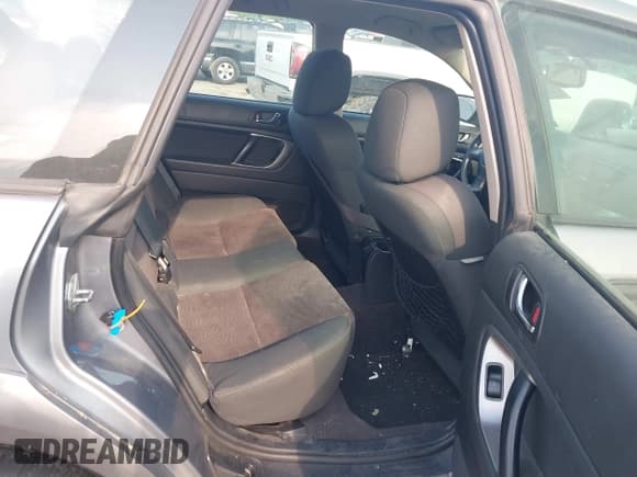 ✅ 2008 Subaru Outback i • VIN: 4S4BP61C287350986 • Lot: 42427954. Wystawiony na IAAI z przebiegiem 161 344 mil. Bezpłatny archiwum sprzedaży aukcyjnych z USA i szczegółowy raport historii pojazdu na DreamBid. Zdjęcie 8.