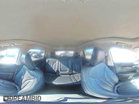 ✅ 2023 Lincoln Nautilus Reserve • VIN: 2LMPJ8K96PBL02598 • Lot: 84435045. Wystawiony na Copart z przebiegiem Nie podano. Bezpłatny archiwum sprzedaży aukcyjnych z USA i szczegółowy raport historii pojazdu na DreamBid. Zdjęcie 16.