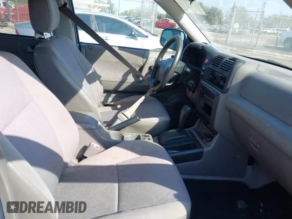 ✅ 2004 Isuzu Rodeo S • VIN: 4S2CK58W944317209 • Lot: 41498160. Listed on IAAI with 114,764 mi. Free auction sales archive from the USA and detailed vehicle history report at DreamBid. Image 5.