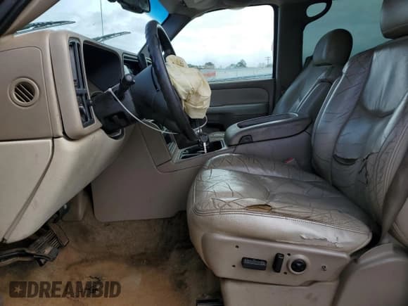 ✅ 2003 Chevrolet Suburban LT • VIN: 1GNEC16Z03J122680 • Lot: 41455655. Wystawiony na Copart z przebiegiem 278 798 mil. Bezpłatny archiwum sprzedaży aukcyjnych z USA i szczegółowy raport historii pojazdu na DreamBid. Zdjęcie 7.