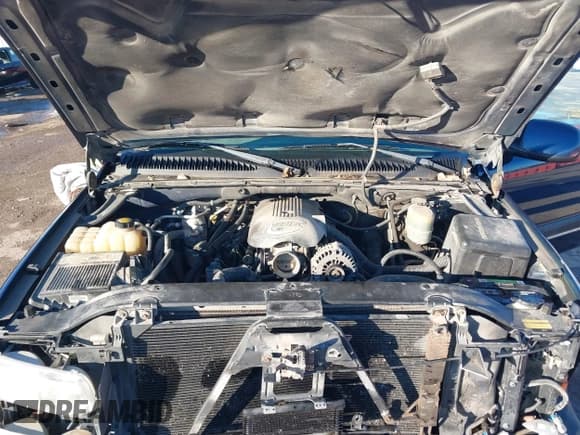 ✅ 2001 Chevrolet Suburban LT • VIN: 3GNGK26U41G215903 • Лот: 41283772. Опубликован ранее на IAAI с пробегом 199 191 миль. Бесплатный доступ к архиву аукционных продаж из США и подробный отчёт об истории автомобиля на DreamBid. Изображение 10.