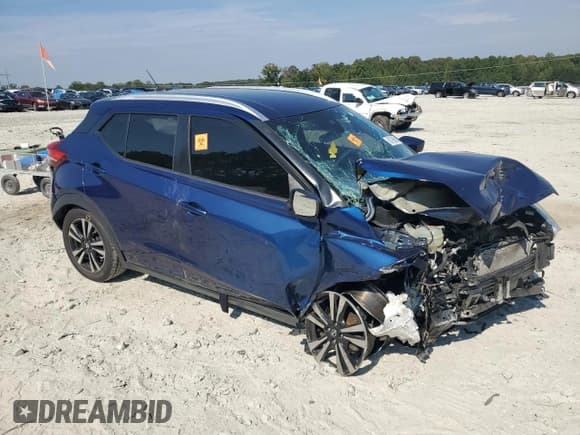 ✅ 2020 Nissan Kicks SV • VIN: 3N1CP5CV9LL500150 • Lot: 81796215. Listed on Copart with 109,340 mi. Free auction sales archive from the USA and detailed vehicle history report at DreamBid. Image 4.