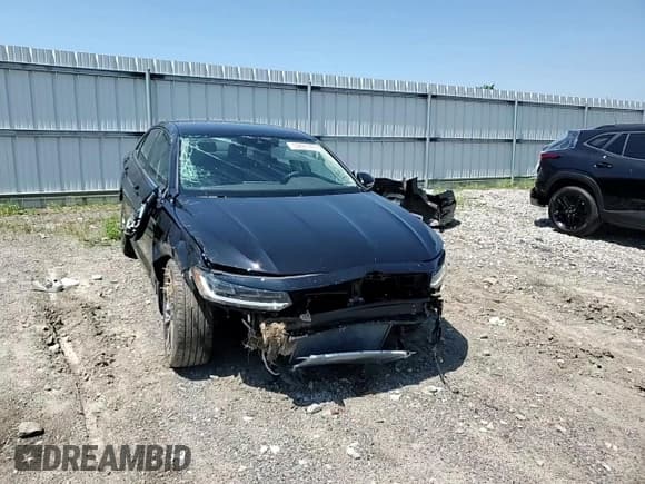 ✅ 2025 Volkswagen Jetta SEL • VIN: 3VWGX7BU5SM003539 • Lot: 53887745. Listed on Copart with 4,031 mi. Free auction sales archive from the USA and detailed vehicle history report at DreamBid. Image 14.