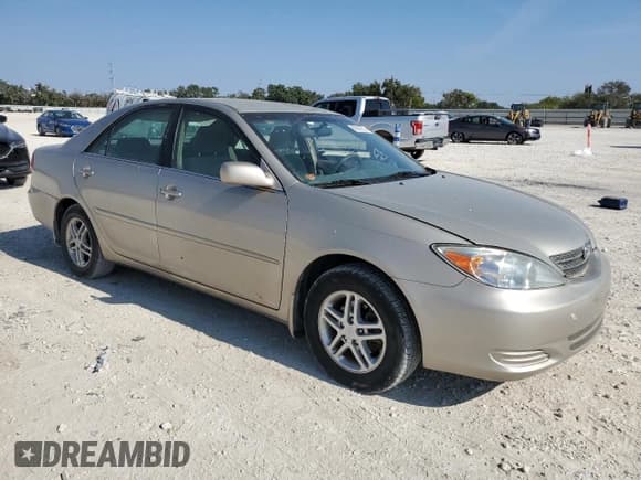 ✅ 2004 Toyota Camry LE • VIN: 4T1BE32K04U846343 • Lot: 89560625. Listed on Copart with 221,142 mi. Free auction sales archive from the USA and detailed vehicle history report at DreamBid. Image 4.