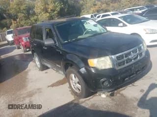 ✅ 2008 Ford Escape XLT • VIN: 1FMCU03108KB93025 • Lot: 43745586. Wystawiony na IAAI z przebiegiem 175 312 mil. Bezpłatny archiwum sprzedaży aukcyjnych z USA i szczegółowy raport historii pojazdu na DreamBid. Zdjęcie 1.