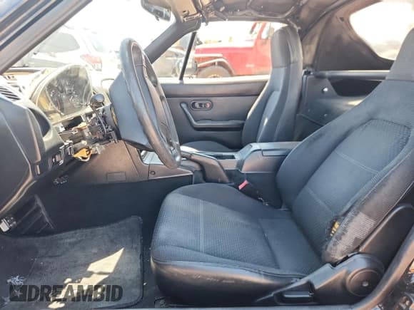 ✅ 1996 Mazda MX-5 Miata • VIN: JM1NA3533T0708013 • Лот: 64478855. Опубликован ранее на Copart с пробегом 111 117 миль. Бесплатный доступ к архиву аукционных продаж из США и подробный отчёт об истории автомобиля на DreamBid. Изображение 7.