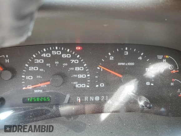 ✅ 2003 Ford F-350 XL • VIN: 1FTSW31SX3EB25880 • Lot: 45905945. Wystawiony na Copart z przebiegiem 125 826 mil. Bezpłatny archiwum sprzedaży aukcyjnych z USA i szczegółowy raport historii pojazdu na DreamBid. Zdjęcie 9.