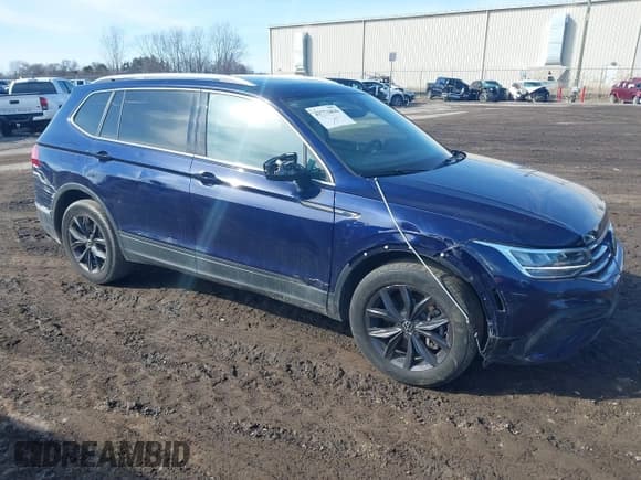 ✅ 2023 Volkswagen Tiguan SE • VIN: 3VVNB7AX3PM040666 • Lot: 41771816. Listed on IAAI with 28,832 mi. Free auction sales archive from the USA and detailed vehicle history report at DreamBid. Image 6.