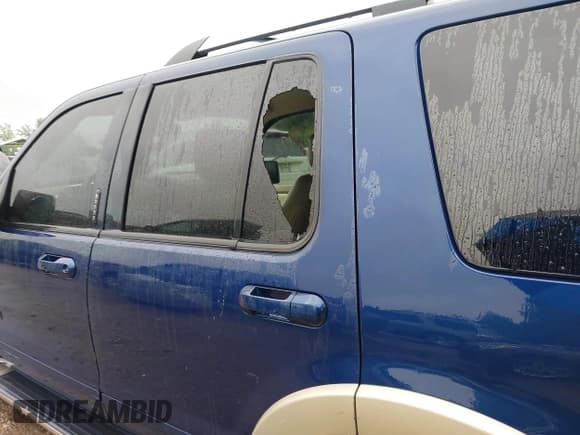 ✅ 2007 Ford Explorer Eddie Bauer • VIN: 1FMEU74EX7UB36790 • Lot: 42370176. Wystawiony na IAAI z przebiegiem 178 660 mil. Bezpłatny archiwum sprzedaży aukcyjnych z USA i szczegółowy raport historii pojazdu na DreamBid. Zdjęcie 13.