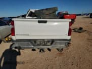 ✅ 2024 Chevrolet Silverado 2500HD LT • VIN: 1GC1YNEY5RF219605 • Лот: 90064945. Опубликован ранее на Copart с пробегом Не указан. Бесплатный доступ к архиву аукционных продаж из США и подробный отчёт об истории автомобиля на DreamBid. Изображение 6.