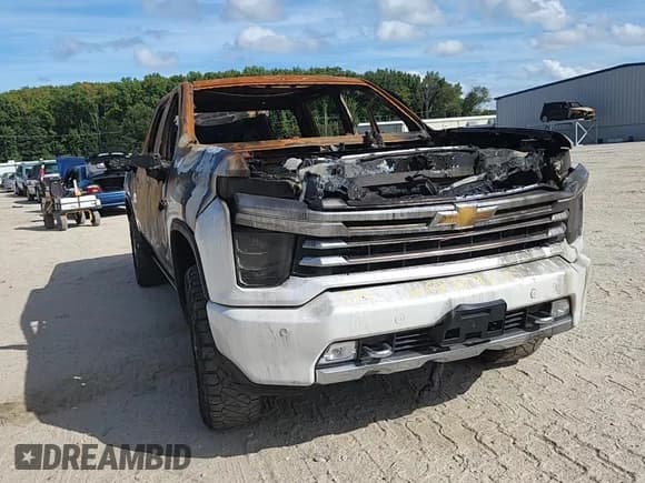 ✅ 2022 Chevrolet Silverado 2500HD High Country • VIN: 1GC4YREY4NF234854 • Лот: 69729215. Опубликован ранее на Copart с пробегом Не указан. Бесплатный доступ к архиву аукционных продаж из США и подробный отчёт об истории автомобиля на DreamBid. Изображение 12.
