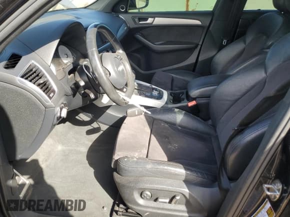 ✅ 2016 Audi SQ5 Premium Plus • VIN: WA1CCAFP2GA004807 • Lot: 85713625. Listed on Copart with 120,563 mi. Free auction sales archive from the USA and detailed vehicle history report at DreamBid. Image 7.