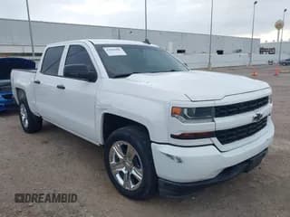 ✅ 2018 Chevrolet Silverado 1500 Custom • VIN: 3GCPCPEC9JG231347 • Lot: 43066180. Wystawiony na IAAI z przebiegiem 169 775 mil. Bezpłatny archiwum sprzedaży aukcyjnych z USA i szczegółowy raport historii pojazdu na DreamBid. Zdjęcie 1.