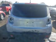 ✅ 2017 Jeep Renegade Sport • VIN: ZACCJAAH3HPF00275 • Lot: 41353370. Wystawiony na IAAI z przebiegiem 134 479 mil. Bezpłatny archiwum sprzedaży aukcyjnych z USA i szczegółowy raport historii pojazdu na DreamBid. Zdjęcie 6.