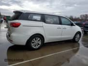 ✅ 2016 Kia Sedona L • VIN: KNDMA5C19G6150034 • Lot: 91915345. Wystawiony na Copart z przebiegiem 102 501 mil. Bezpłatny archiwum sprzedaży aukcyjnych z USA i szczegółowy raport historii pojazdu na DreamBid. Zdjęcie 3.