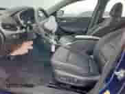 2022 Chevrolet Malibu LT z VIN 1G1ZD5ST1NF136537, wystawiony jako Copart lot #71029825 z przebiegiem 72 737 mil mil oraz Czysty tytuł • Clean title. Historia ofert i sprzedaży dostępna na DreamBid. Obrazek 7.