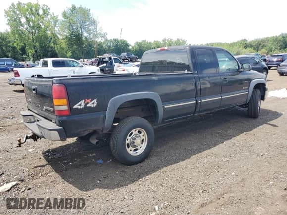 ✅ 2000 Chevrolet Silverado 2500 LS • VIN: 1GCGK29U7YE304788 • Lot: 61528795. Listed on Copart with 276,709 mi. Free auction sales archive from the USA and detailed vehicle history report at DreamBid. Image 3.