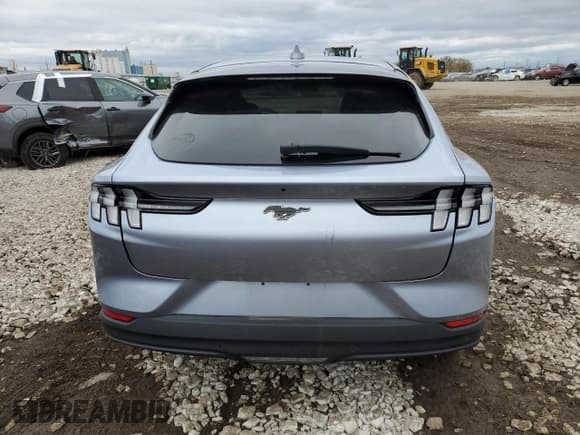 ✅ 2022 Ford Mustang Mach-E Select • VIN: 3FMTK1SS8NMA10013 • Lot: 87267705. Wystawiony na Copart z przebiegiem Nie podano. Bezpłatny archiwum sprzedaży aukcyjnych z USA i szczegółowy raport historii pojazdu na DreamBid. Zdjęcie 6.