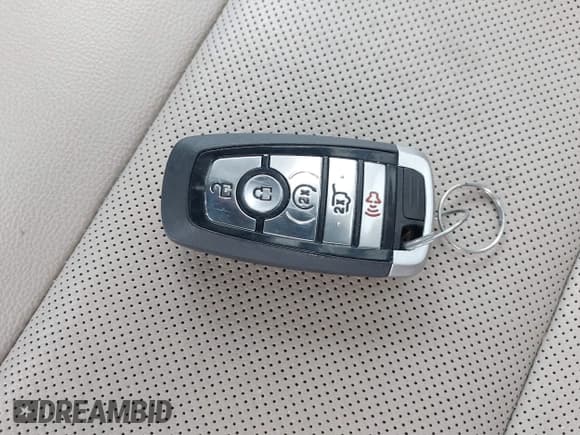 ✅ 2021 Ford Explorer Limited • VIN: 1FMSK7FHXMGB27856 • Лот: 43808186. Опубликован ранее на IAAI с пробегом 80 015 миль. Бесплатный доступ к архиву аукционных продаж из США и подробный отчёт об истории автомобиля на DreamBid. Изображение 11.