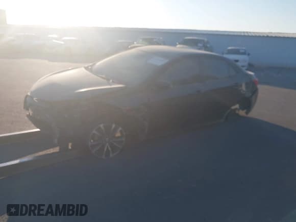 ✅ 2018 Toyota Corolla SE • VIN: 5YFBURHE3JP761470 • Lot: 42902089. Listed on IAAI with Not provided. Free auction sales archive from the USA and detailed vehicle history report at DreamBid. Image 2.