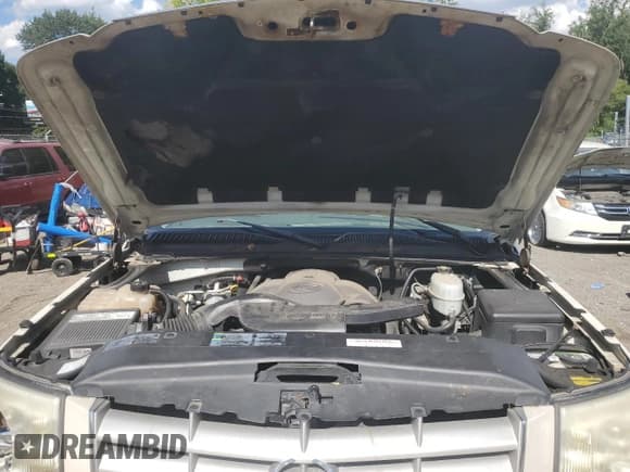 ✅ 2005 Cadillac Escalade EXT • VIN: 3GYEK62N15G205822 • Lot: 69961855. Listed on Copart with 190,927 mi. Free auction sales archive from the USA and detailed vehicle history report at DreamBid. Image 11.