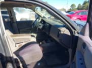 ✅ 2003 Dodge Dakota SLT • VIN: 1D7HL48X03S174569 • Lot: 41159169. Wystawiony na IAAI z przebiegiem 156 551 mil. Bezpłatny archiwum sprzedaży aukcyjnych z USA i szczegółowy raport historii pojazdu na DreamBid. Zdjęcie 5.