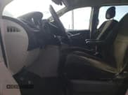 ✅ 2013 Dodge Grand Caravan SE • VIN: 2C4RDGBG6DR683428 • Lot: 84226965. Wystawiony na Copart z przebiegiem 170 347 mil. Bezpłatny archiwum sprzedaży aukcyjnych z USA i szczegółowy raport historii pojazdu na DreamBid. Zdjęcie 7.