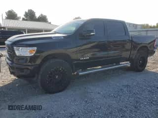 2020 Ram 1500 Big Horn z VIN 1C6SRFFT9LN161903, wystawiony jako Copart lot #74815704 z przebiegiem 66 652 mil mil oraz Szkoda całkowita • Salvage title. Historia ofert i sprzedaży dostępna na DreamBid. Obrazek 1.