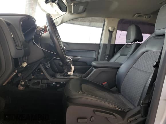 ✅ 2015 Chevrolet Colorado 4WD Z71 • VIN: 1GCGTCE33F1205535 • Лот: 73037684. Опубликован ранее на Copart с пробегом 249 397 миль. Бесплатный доступ к архиву аукционных продаж из США и подробный отчёт об истории автомобиля на DreamBid. Изображение 7.